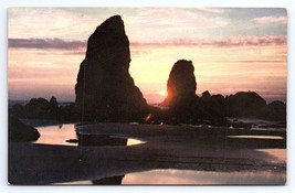 Postcard Haystack Rock And Needles On Oregon Coast - £3.62 GBP