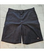 Dickies Men&#39;s 13 Inch Loose Fit Multi-Pocket Work Short. Size, 46 - $331.13 MXN