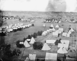 Federal Army tents on the Pamunkey River at Cumberland Landing - New 8x10 Photo - £6.93 GBP