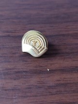 United Way Lapel Hat Pin Gold Tone Round - $2.97