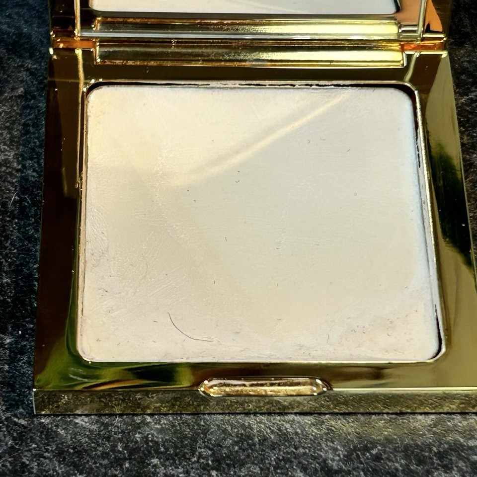 Vintage Boucheron For Women Solid Perfume Hinged Gold Compact 5.5g RARE Item image 4
