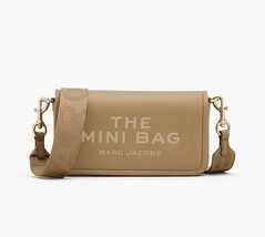 Marc Jacobs The Leather Mini Crossbody Bag - Camel - $3,310.72 MXN