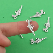 Dollhouse Pistol Replica 1/12 scale Vintage Antique Silver Set of 2 - €1,70 EUR