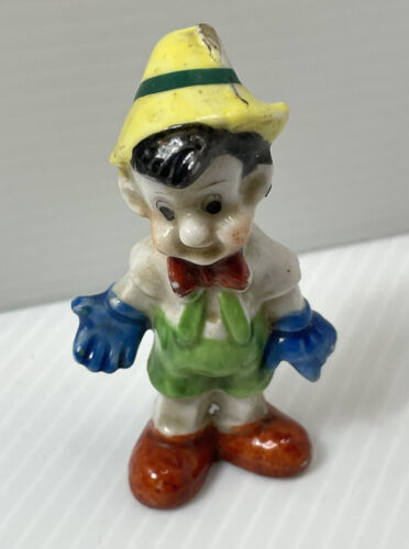 1930's Disney "Pinocchio" Japan ceramic figure 2 1/2" tall exc. WALT DISNEY WDP - $12.19