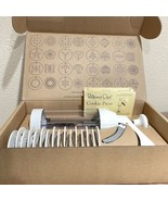 Pampered Chef Cookie Press #1525 In Original Box 16 Different Disc Patterns - $18.80