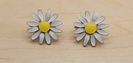 JEWELRY Vintage Daisy Clip-On Earrings Yellow And White Retro From The 70&#39;s - £7.78 GBP