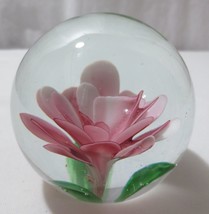 Vtg  Art Glass Paperweight Morning dew on a flower - £31.46 GBP