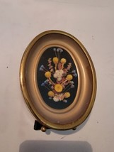 Vintage Oval Framed Pressed Dried Flower Arrangement 5.5&quot; x 4.5&quot; Free Standing - £23.14 GBP