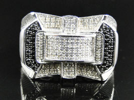 Men&#39;s 14K White Gold Finish Round Black White Diamond Pave Designer Band Ring - £88.59 GBP