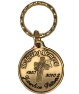 In Loving Memory Engraved Cross Rose Bronze Memorial Keychain Personaliz... - $376.77 MXN