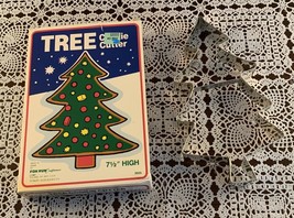 Vintage 1987 Fox Run Craftsmen Christmas Tree Cookie Cutter 7 Inch Made In USA - £8.46 GBP