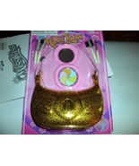 NEW  TOY CLOSEOUTS- MISS KISS BEAUTY FASHION SET (GOLD)- L20 - $86.62 MXN