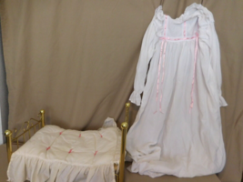 Pleasant Company American Girl Samantha&#39;s Brass Bed Bedding + Childs Nightgown - £66.21 GBP
