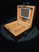 Brizard and Co. - The "Hacienda Model  60 / 70 ct Measures 14" L x 12" W x 5" H image 8