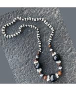 Hawaiian Store Kukui Nut, Wood and Shell Single Strand Necklace Lei - $376.77 MXN