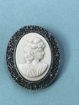Vintage Large Cream Plastic Side Profile Woman Cameo in Lacey Oval Antique Goldt - £10.46 GBP