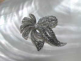 Vintage W. Germany Signed Lightweight Faux Marcasite Ribbon Bow Pin Brooch – - £6.86 GBP