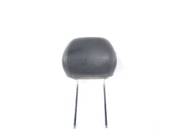 2013 Mercedes GL450 OEM Front Left Headrest  - $768.73 MXN