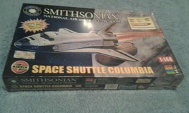 Smithsonian Space Shuttle Columbia 1:144 #3087 New In Box - £35.27 GBP