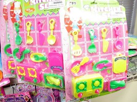 TOY CLOSEOUTS - BELOW COST- FOUR KITCHEN SETS - MIXED - CARDED -  NEW - $8.50