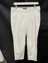 Chico&#39;s So Slimming Crisp Short White Jeans 1.5  M/10 Inseam 28&quot; - £15.66 GBP