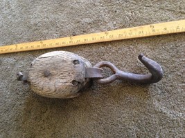 Vintage Wood Iron Pulley Industrial Farm Ship yard US - £53.33 GBP