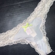 NWT Victoria&#39;s Secret XS THONG Lilac Pink Beige Lace Yellow bow DREAM AN... - £31.15 GBP
