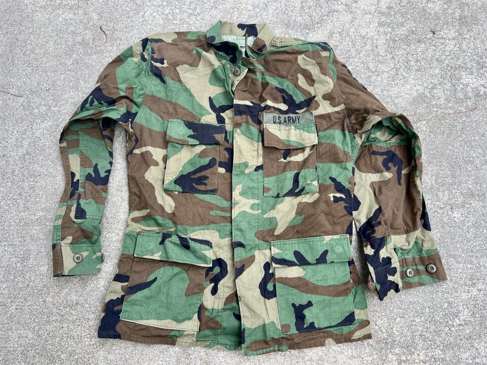 US MILITARY USGI COAT WOODLAND CAMO PATTERN COMBAT JACKET SHIRT - MEDIUM... - $9.50
