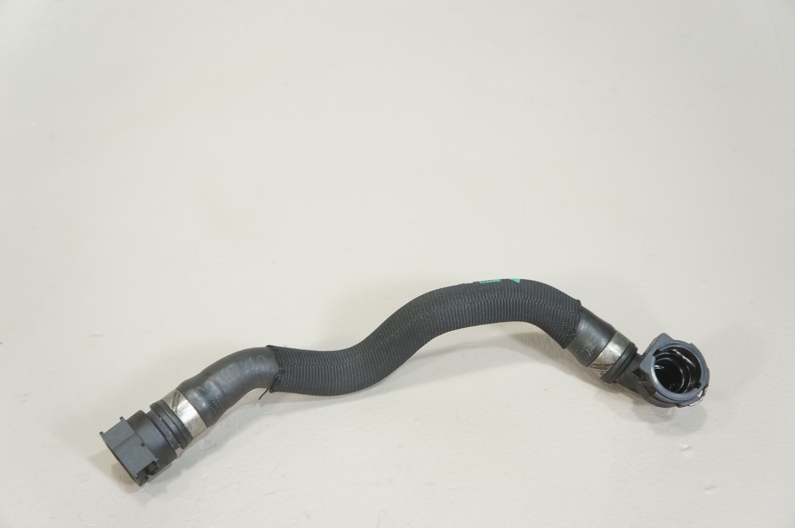 09-2013 bmw x5 e70 3.0l xDrive35d radiator water coolant hose line 7794157 Item image 3