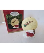 HALLMARK KEEPSAKE ORNAMENT 1997 HAPPY CHRISTMAS TO ALL COLLECTORS CLUB MIB - $128.68 MXN