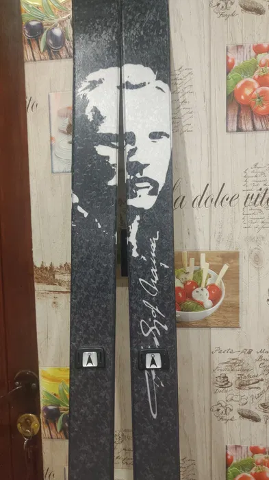  Norwegian Sports Skis åsnes (asnes); limited carbon fiber - $330.00