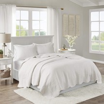 Full/Queen (90 In X 90 In), Medallion White 3 Pc., Casual Damask Medallion - $105.94