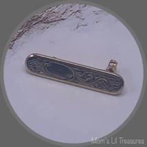 Vintage Gold Tone Bar Pin 1 1/8” long ⚜️ - £3.84 GBP