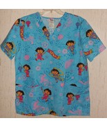 EXCELLENT WOMENS NICK JR. &quot;DORA the EXPLORER&quot; PRINT SCRUBS TOP  SIZE S - $25.72 CAD