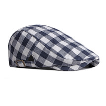 Korean Style Plaid Beret - $361.69 MXN