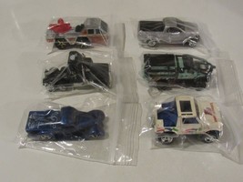 Hot Wheels Diecast Lot of 12 Cars   Trucks and SUV&#39;s   All Pictured - $14.50