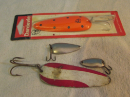 vintage lot of 4  Fishing Lures Spoons silver /red DAREDEVLE DERIOT USA - £17.92 GBP