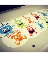 Monthly baby stickers. Cute monsters bodysuit infants month labels. - €6,93 EUR