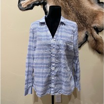 Columbia lightweight button down shirt - $27.57