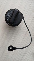 Unknown model gas cap - $280.22 MXN