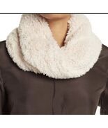 LA FIORENTINA Faux Fur Shaggy Infinity Scarf, Beige, LUXURIOUS, NWT - $1,100.33 MXN