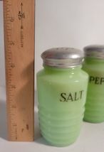Jeanette Jadeite Uranium Salt & Pepper Shakers Ribbed image 3