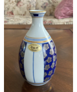 Japanese Vase Bottle 6&quot; high Porcelain Gold Trim White Blue Small Flowers - $19.79