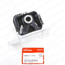 New Genuine OEM Honda 2002-2006 CR-V Front Engine Mount 50840-S7C-980 - $88.36