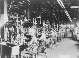 Women Making Hand Grenades Providence Rhode Island WW1 8x10 World War I Photo - £7.04 GBP