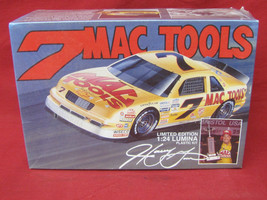 MONOGRAM  MAC TOOLS 7 CHEVY LUMINA HARRY GANT 1/24 NASCAR  MODEL KIT - $29.69