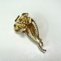 Flower Leaf Brooch Gold Tone Pedals Small Appears Vintage Unbranded  - £6.07 GBP