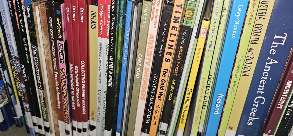 Grab Bag Book Lot of 10lbs of randomly selected nonfiction books Educational Item image 4