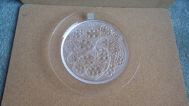 VINTAGE 1974 LALIQUE CRYSTAL FRANCE ANNUAL PLATE SOUS D&#39;ARGENT SILVER PE... - £46.93 GBP