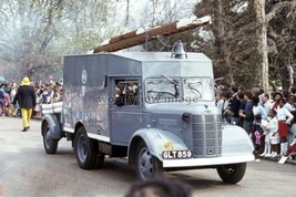 JC0147 - Vintage NFS 3?E/3V Grey Fire Engine - Reg.No. GLT 859 - photogr... - $2.72